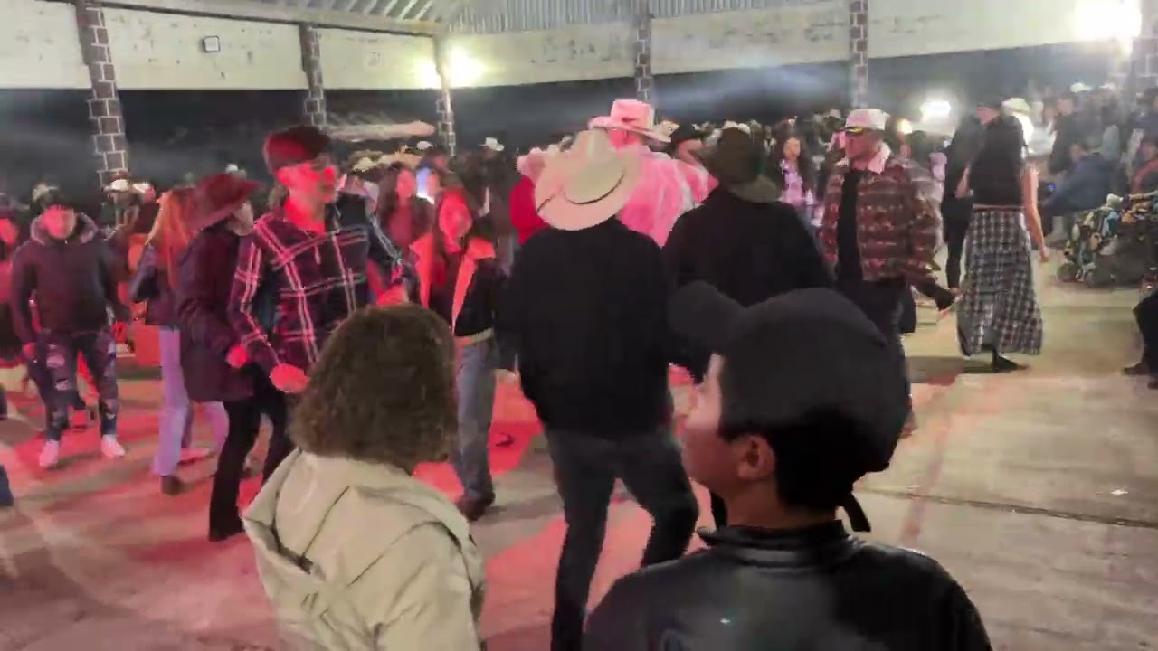 Baile de fin de año en atixtaca 2026