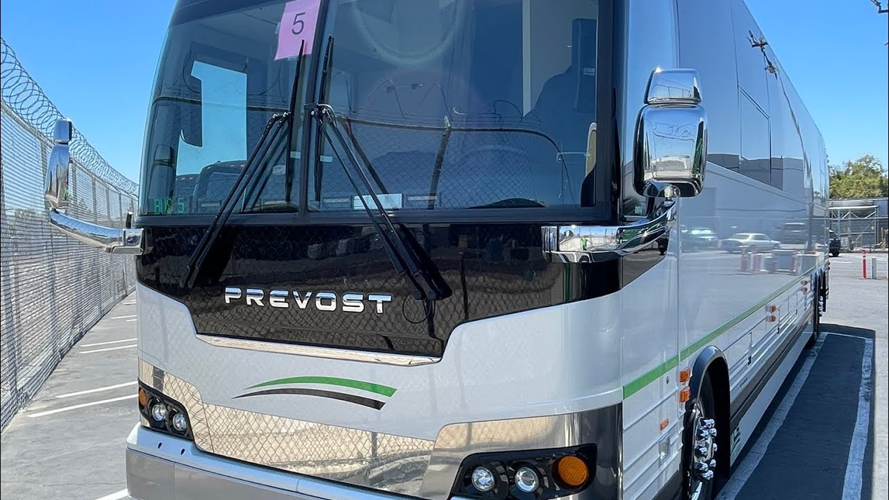 2024 Prevost X345 12 Bunk Entertainer