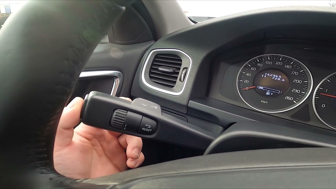 How to Navigate Through the Speedometer Display in Volvo V60 I ( 2010 &ndash; 2018 )