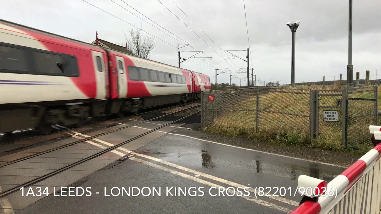 Grove Road Level Crossing (01/01/2017)