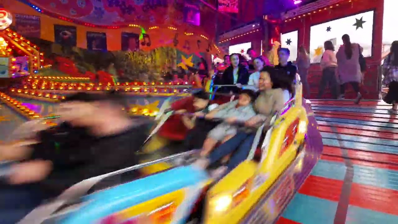 Disco Express Roie auf der Fr&uuml;hjahrsdippemess in Frankfurt 2023.