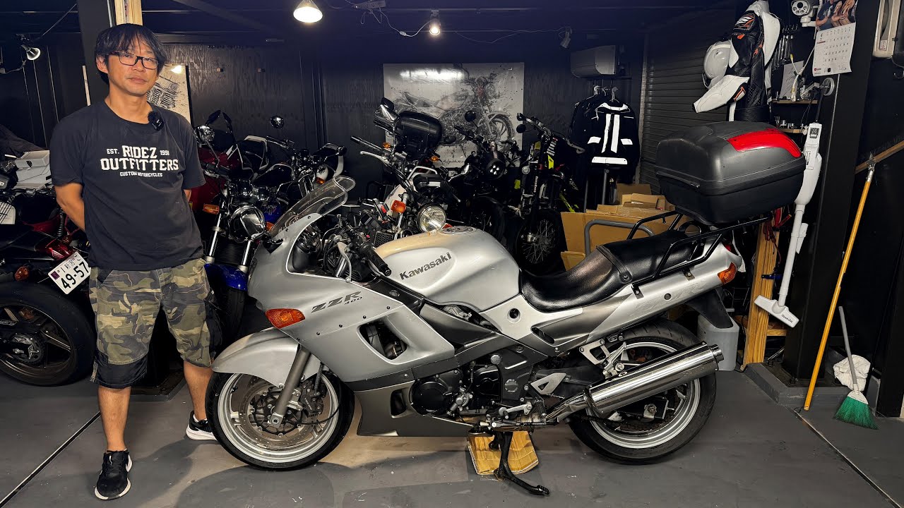 カワサキ・ZZR400N　今や少なくなった400ccの大柄ツアラーバイク