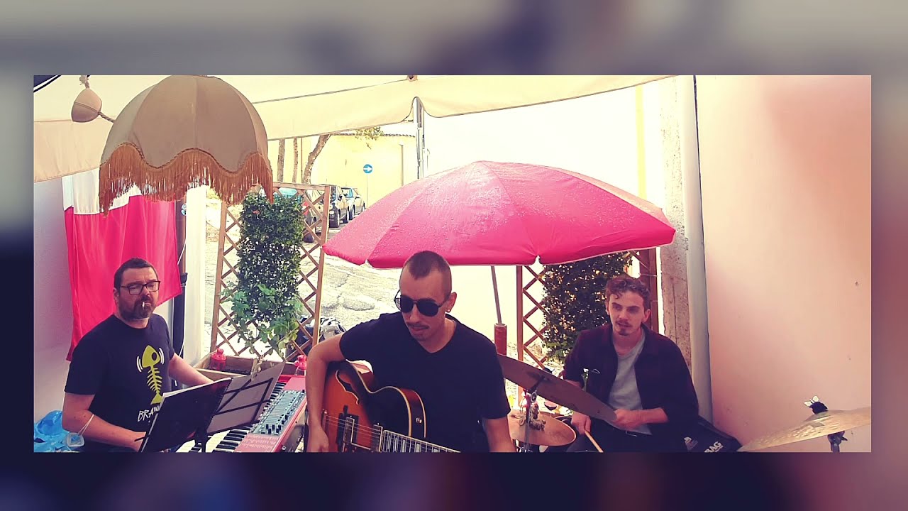 BLUES GRINDER (RONNY JORDAN) / leonardo mezzini organ trio / Live in L'Aquila