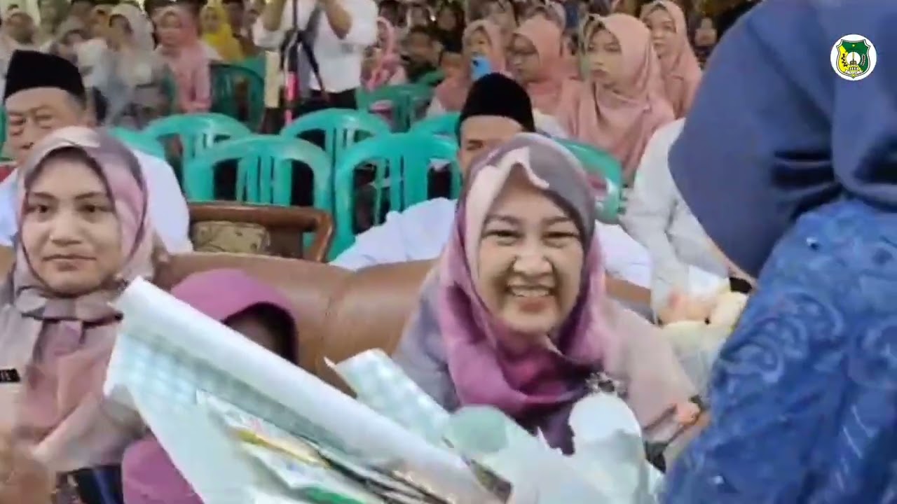 Lagu persembahan Maha Guru dari Siswa Siswi YPI Futuhiyyah Kudu