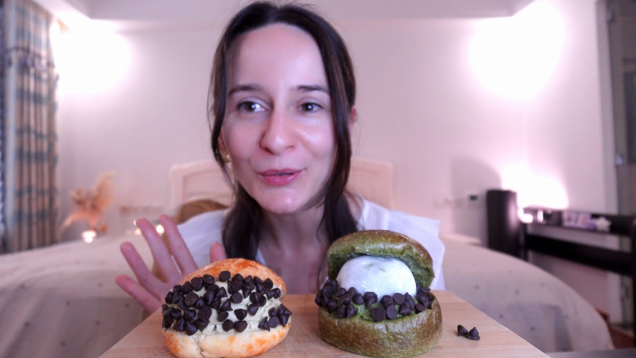 ASMR (KIND OF) ~ MINT CHOCOLATE CHEESE SCONE AND MATCHA DAFU?! CHINESE BAKERY