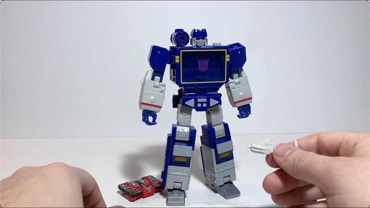 Обзор фигурки Transformers Studio Series 86 от SOUNDWAVE