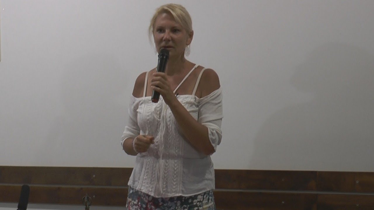 T&oacute;th Heidi Hesse: Csak akkor tudunk gy&oacute;gyulni, ha meg tudunk &uacute;julni! | VNTV T&aacute;bor 2021