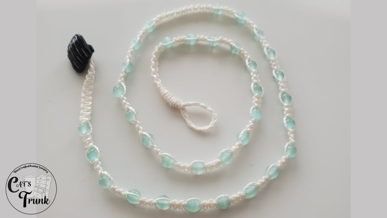 Simple Macrame Bracelet Design Series: Micro-Macrame Square Knot (1of 4)