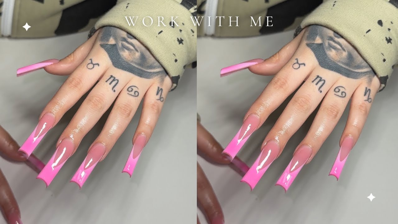 FRENCHTIP WITH AIRBRUSHED OMBRE 🩷