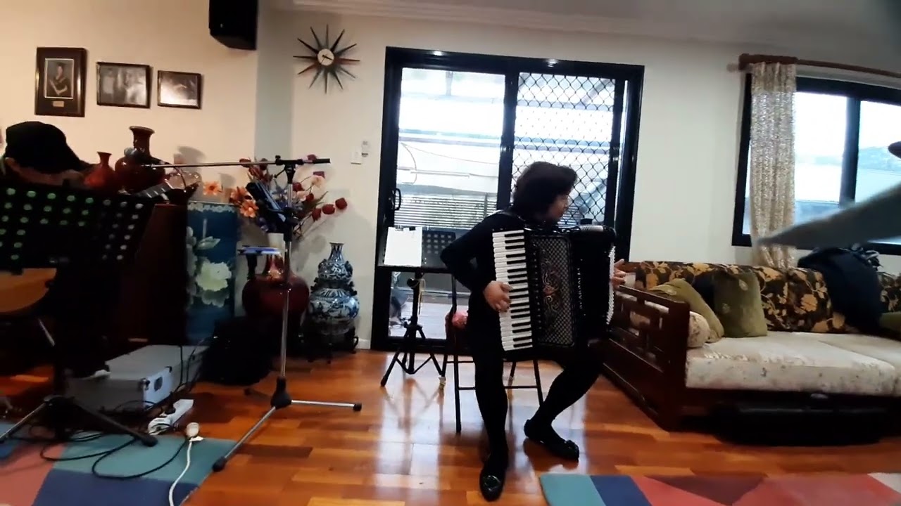 手風琴獨奏《吉爾拉變奏曲》