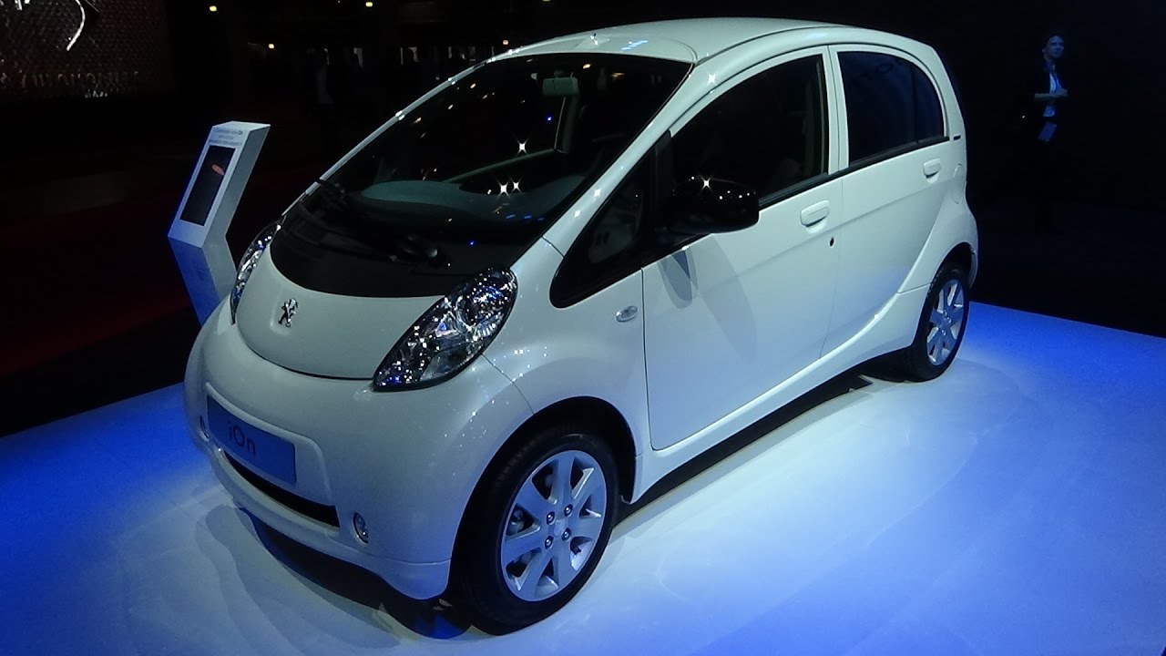 2017 Peugeot iOn Active Electric - Exterior and Interior - Paris Auto Show 2016