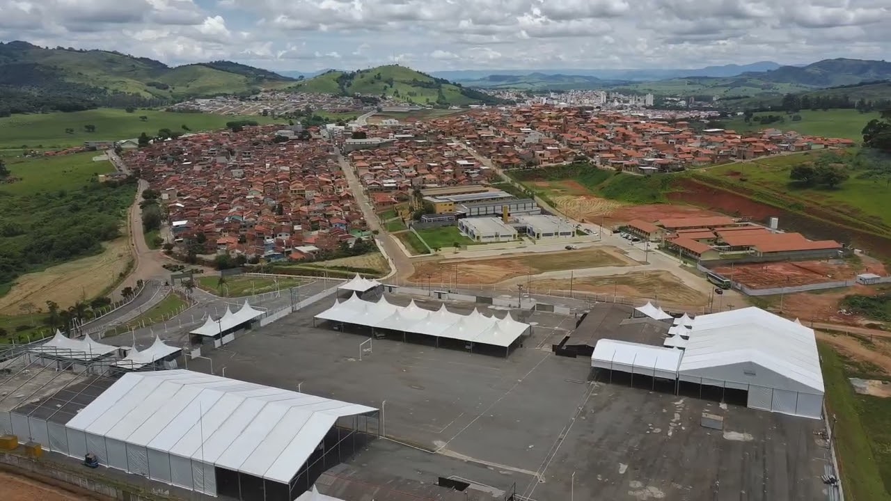 ORBITANDO A CIDADE DO URSO 🐻 O MELHOR CARNAVAL DE MINAS GERAIS!! 💥🛸😎