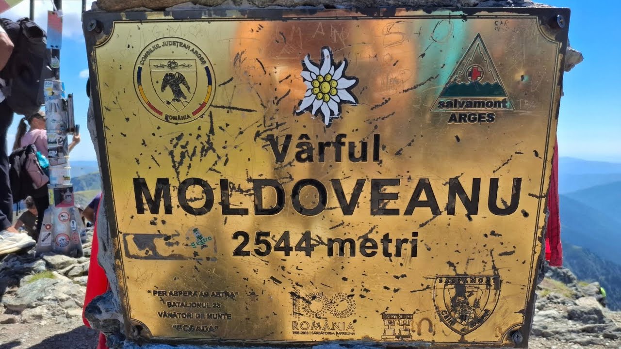 Vf. VISTEA MARE 2527 m - spintecatura VISTEI 2500 m - Vf. MOLDOVEANU 2544 m (pasajul de trecere)