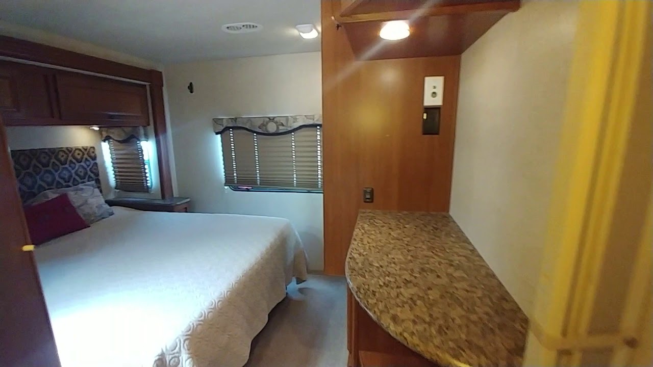 2010 Fleetwood Tioga Ranger 31N