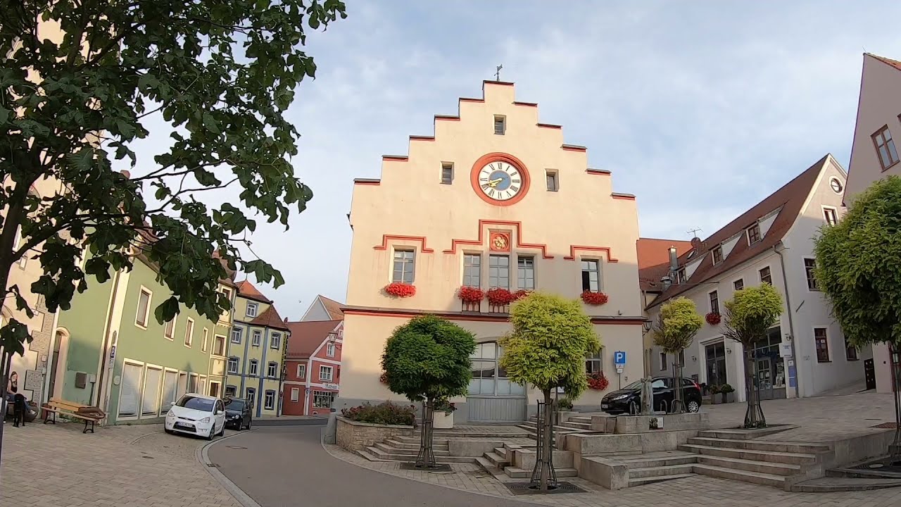 D: Velburg. Oberpfalz. Eindrücke aus der Stadtmitte. August 2021