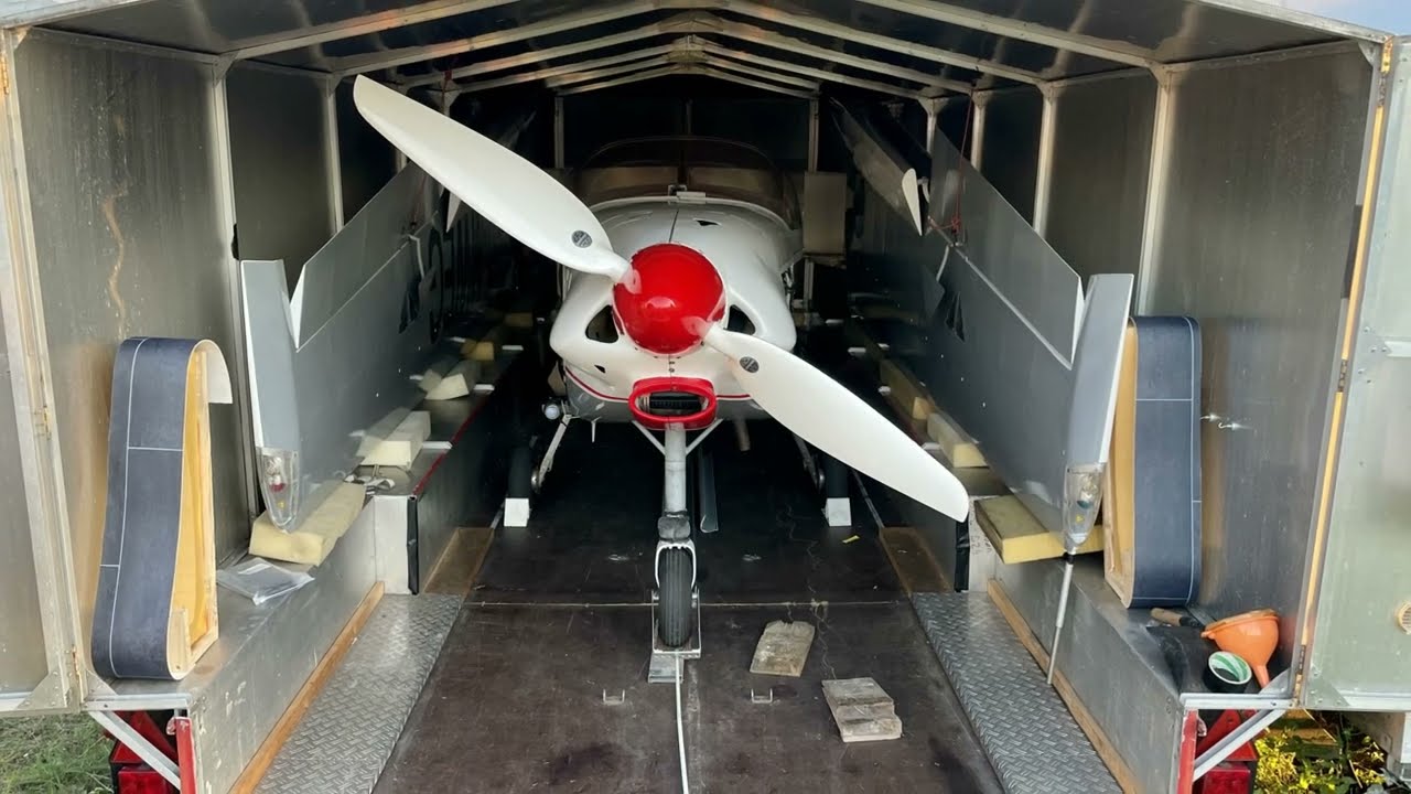 Fascination Aircraft - Trailer and wing assembly - unfold wings.