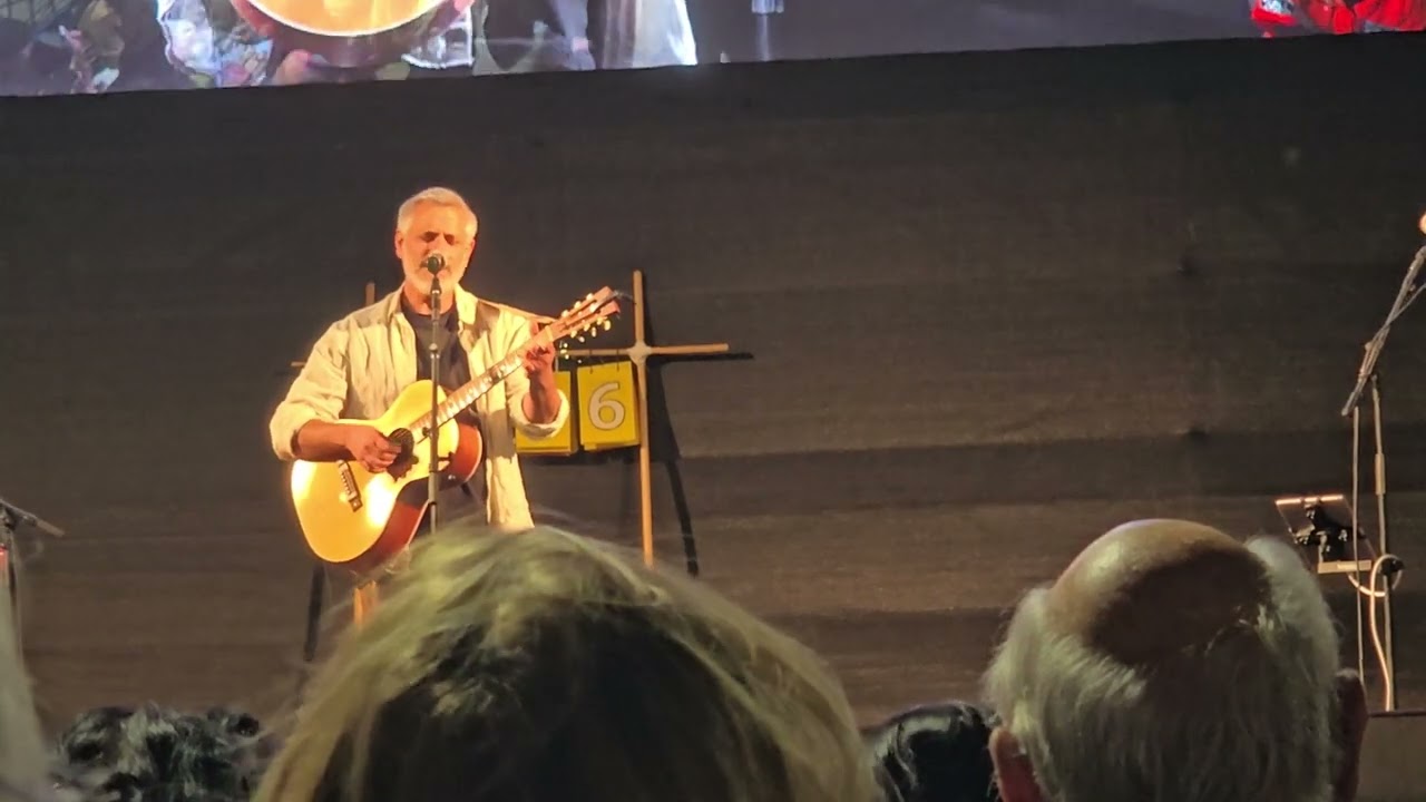 אביתר בנאי - יש לי סיכוי - כיכר החטופים