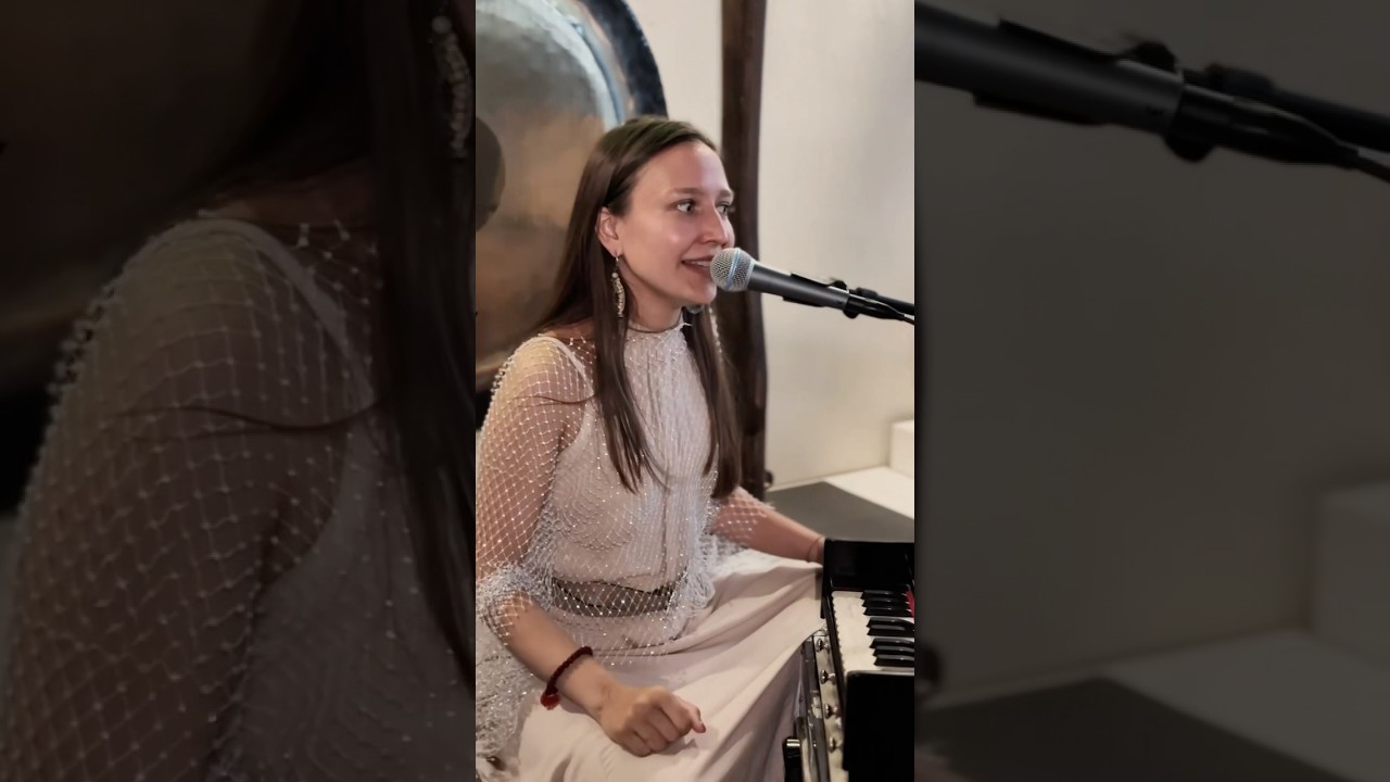 KIRTAN PRACTICE #mantra #yoga #mantrameditation #yogamusic #hindumantra #yogapractice #мантра