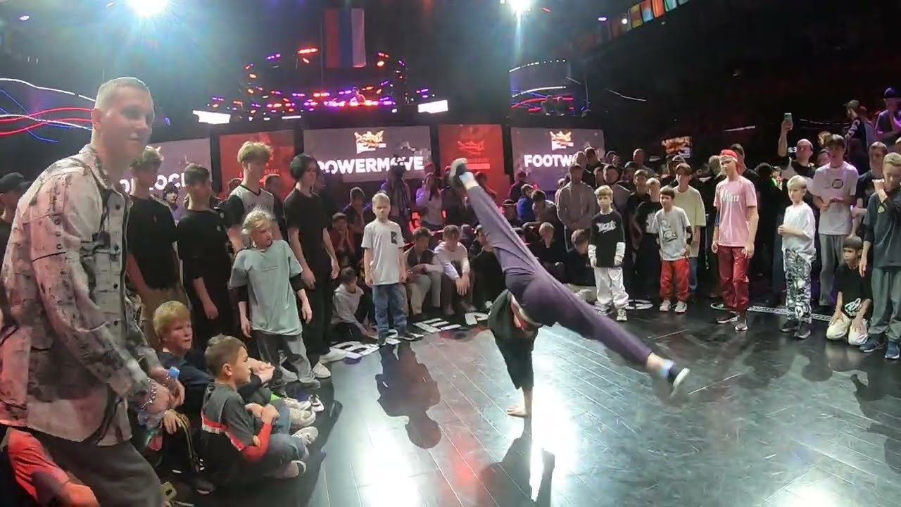 Moscow Breaking 2022 | Powermove circles New generation bboys 1