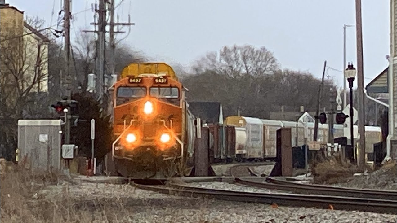 2/22/26- BNSF #6437 Solo leads CPKC-249 in Wauwatosa, WI on the CPKC Watertown Subdivision 