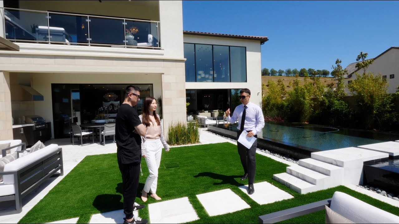 托尔兄弟海景豪宅新盘 近尔湾周边最顶级私立学校 从小学到高中一站全包 第1集 | VLOG³