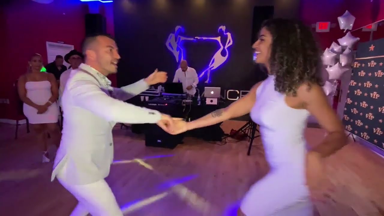 Oliver Pineda & Tania “La Alemana” Kensinger - Fort Myers, Florida 2022