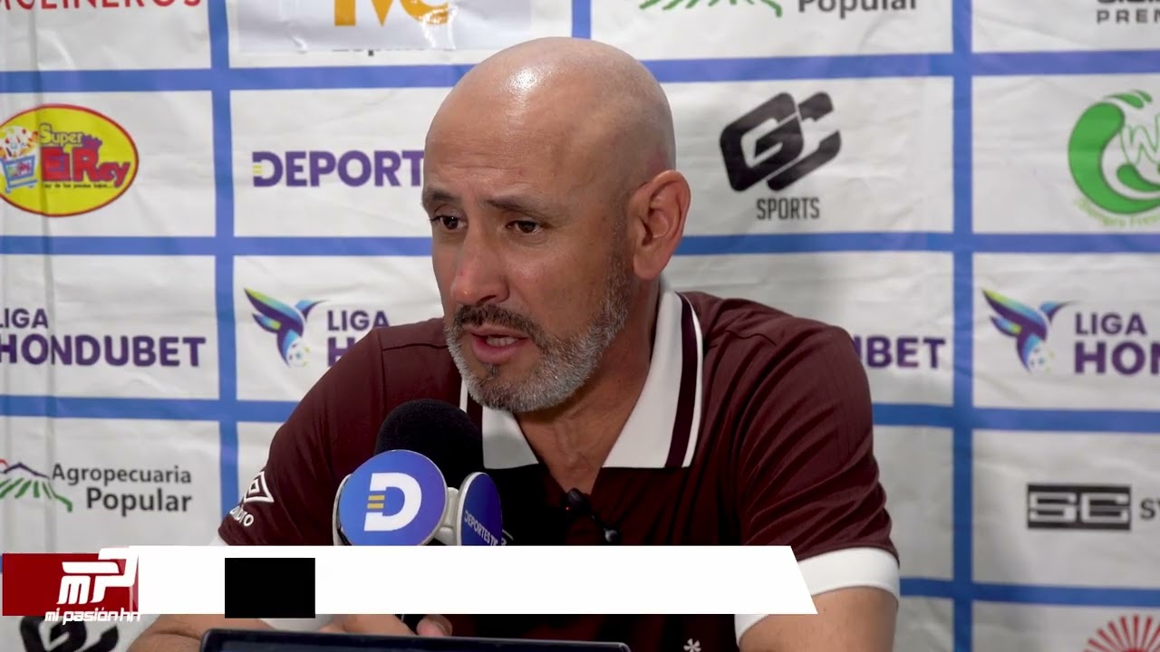 Espinel se molesta con periodista tras derrota ante Victoria: “No sé esa pregunta de dónde viene”