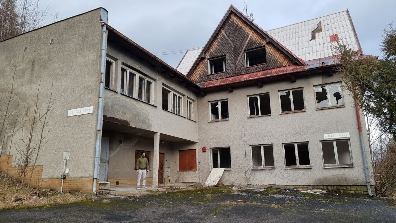 Hororový horský hotel. Paranormální aktivity vyvráceny! Nejspíš tam někdo byl tehdy s námi .