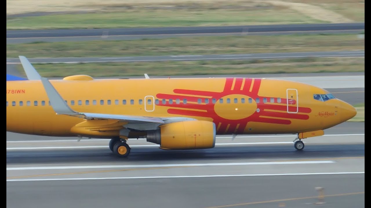 Southwest Airlines Boeing 737-700 New Mexico One [N781WN] takeoff from PDX