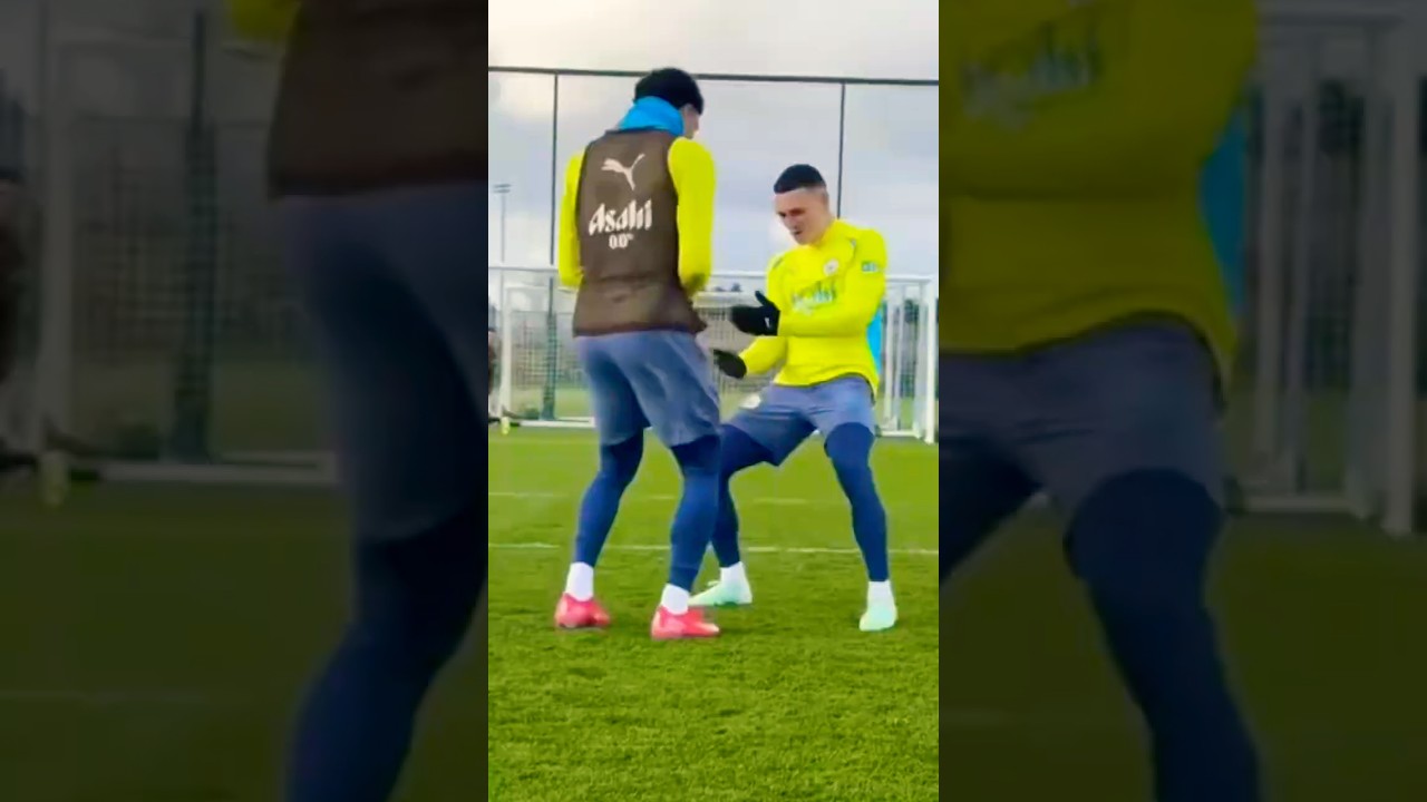 Omar Marmoush & Phil Foden imitate Ronaldo&rsquo;s Suiiiii Iconic Celebration in Training 😂😂