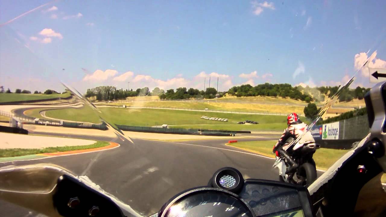 on board R1 big bang Mugello 21-5-2011