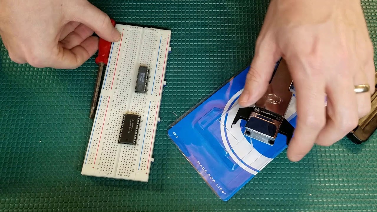 Tech 'n Tools - IC Leg Straightener & Chip Puller