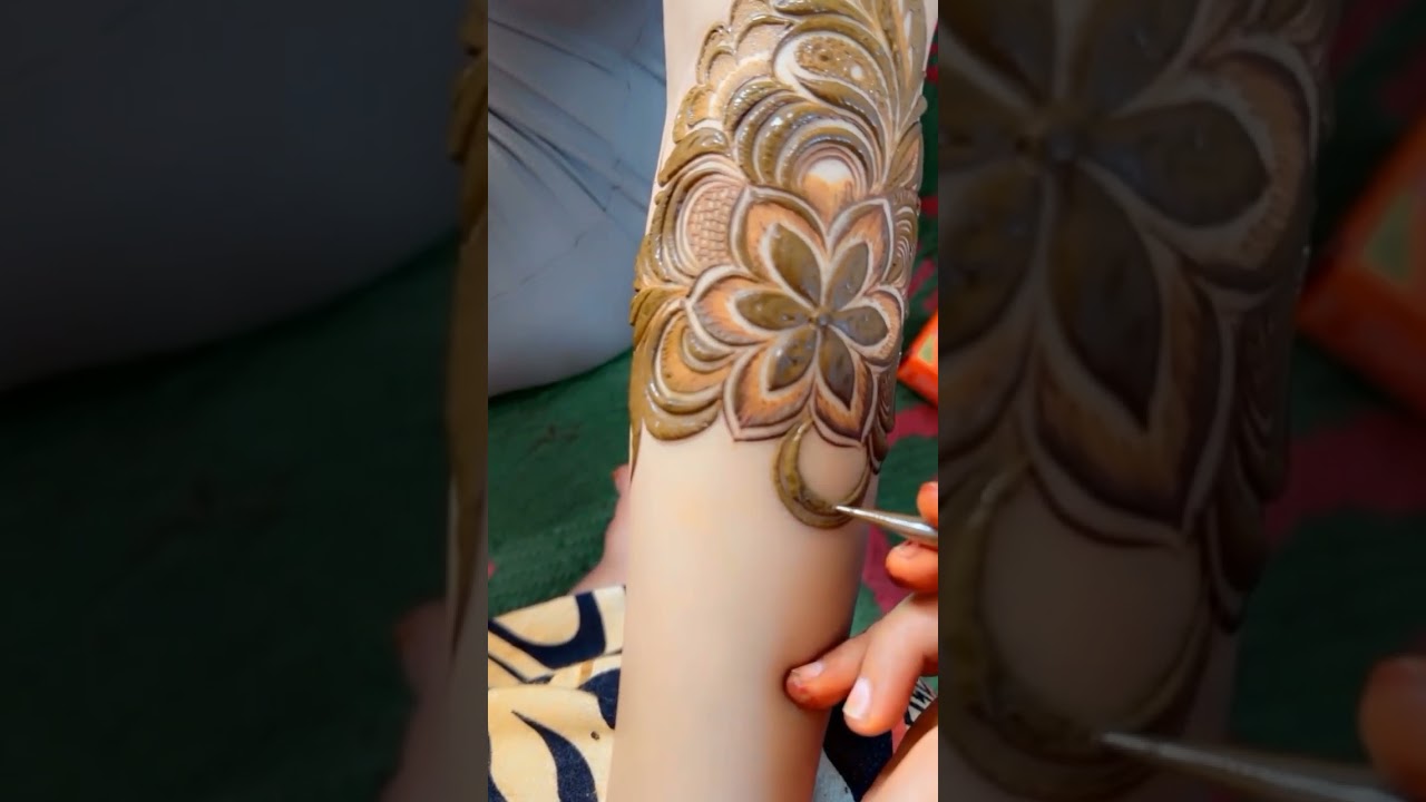 Dubai mehndi design 😍&hearts;️#mehndihennaartist #dubaihennadesign #dubai #youtubeshort @Shagufta_creators