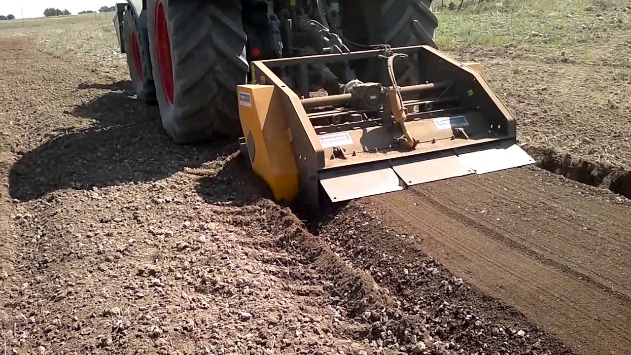 FRESA UNIVERSALE FPRD-160.04 AGRI WORLD SRL   FRESADORA UNIVERSAL