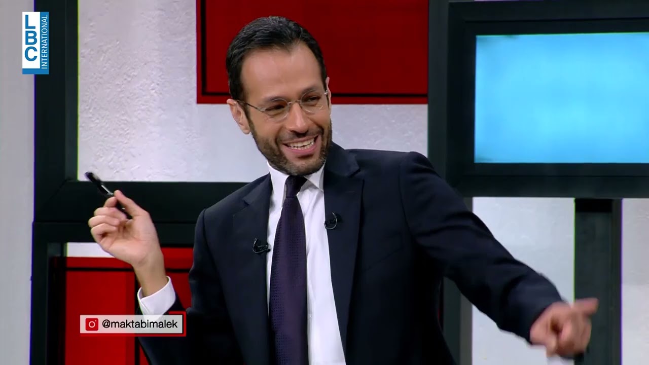 أغرب الضحكات تسبب هستيريا من الضحك الجماعي في إستديو أحمر بالخط العريض