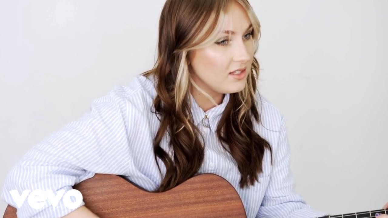 Ashley Kutcher - Fake Bitches (Acoustic)
