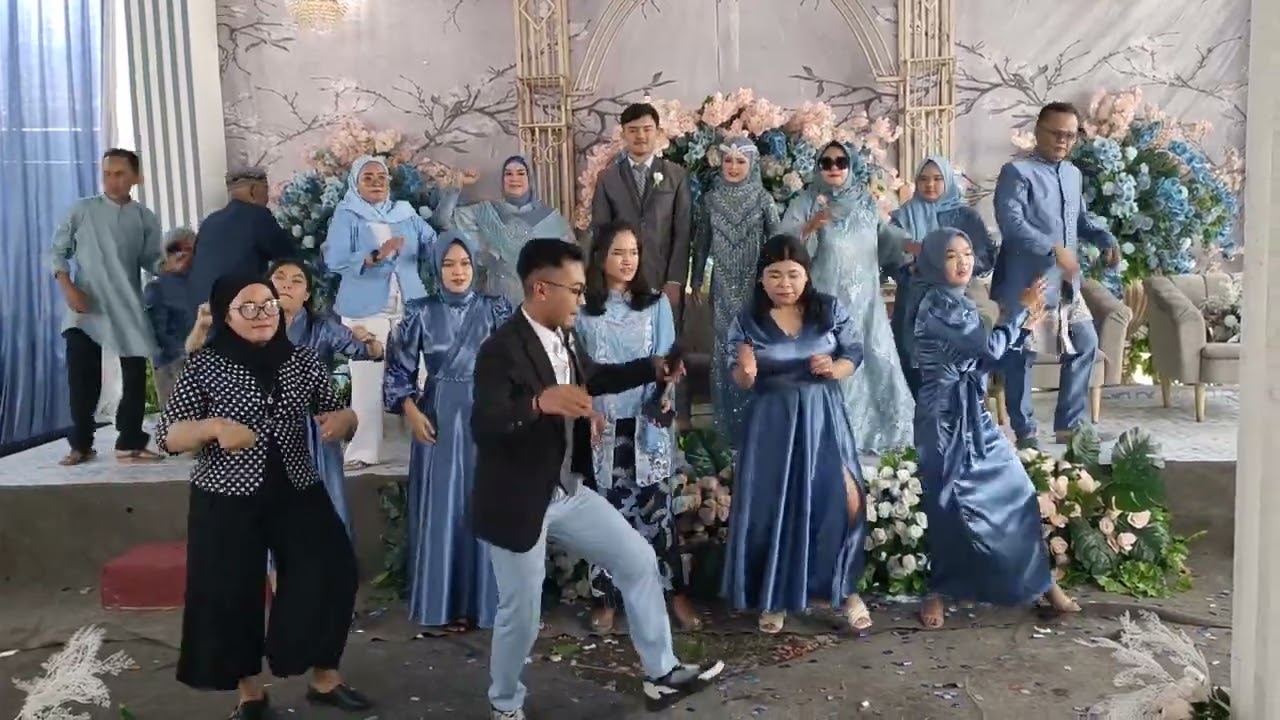 keseruan diakhir acara for job @nengsri.makeup