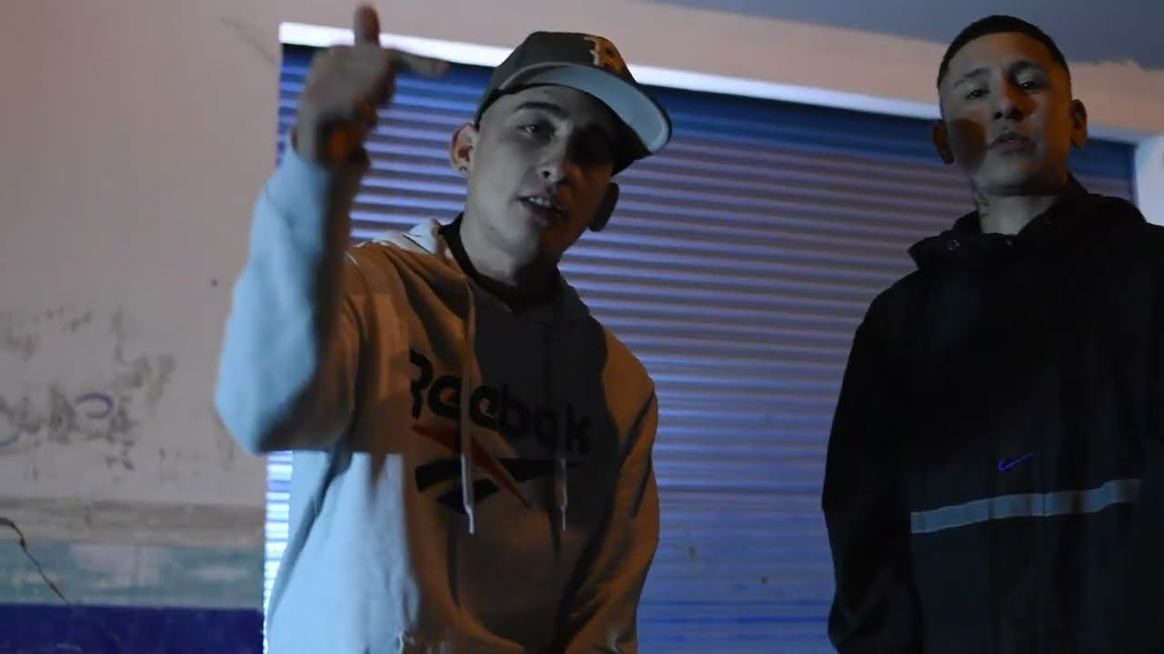 SECUENCIAS - GASTON FLORES , RAMIRO DAMIANN  (prod. Sosa808, kiwidbeats)