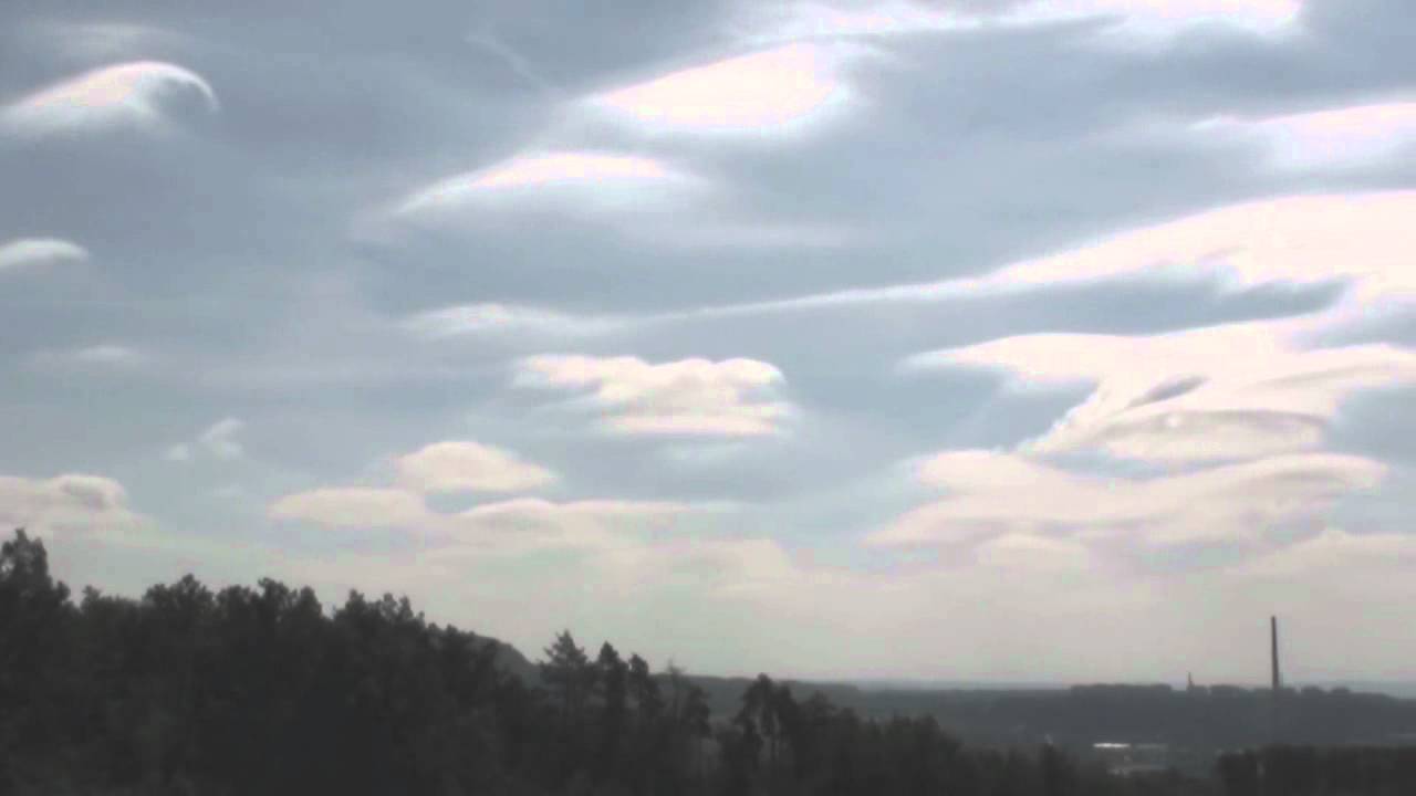 Altocumulus Lenticularis above Brno