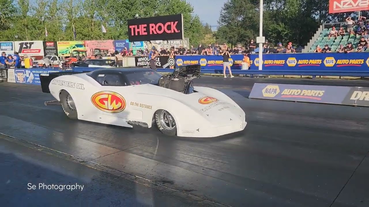 New Zealand's fastest doorslammer 5.9 @239mph