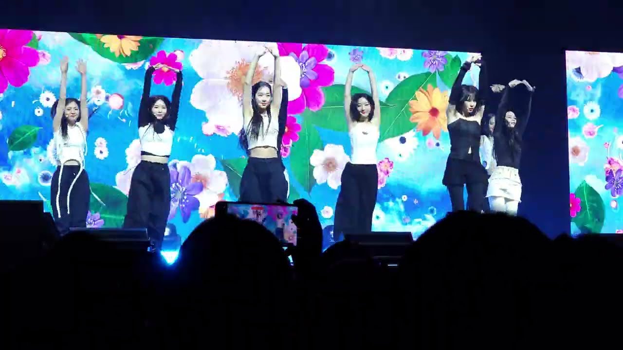 [tripleS] 231011 EVOLution Rhodanthe @ Showcase 4K Full Fancam