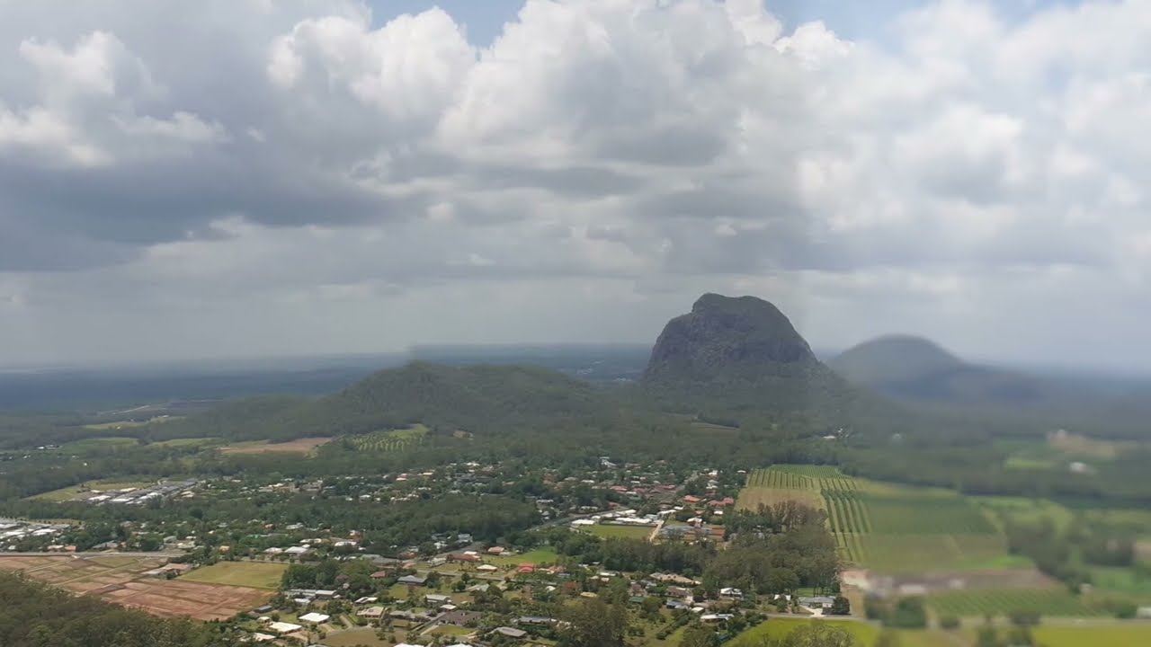 Mount Ngungun : A Glance