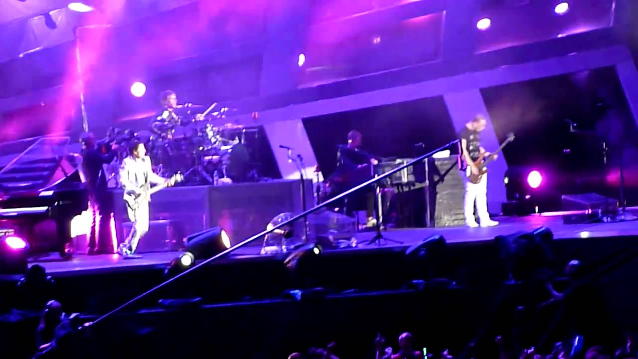 Muse Bliss live at  Wembley Stadium London 11th September 2010 HD