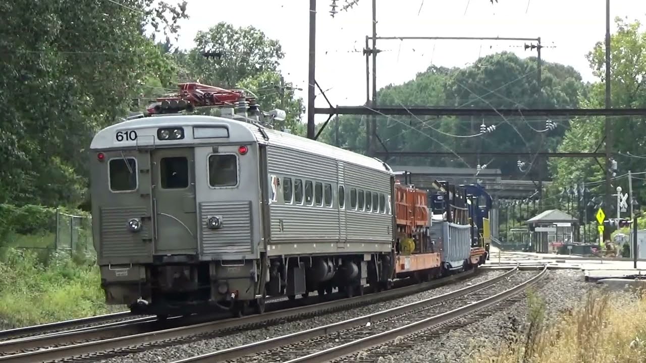 20190910 September 10 2019 SEPTA wire train Silverliner IVs CSX Q032 Woodbourne Station Trenton Line