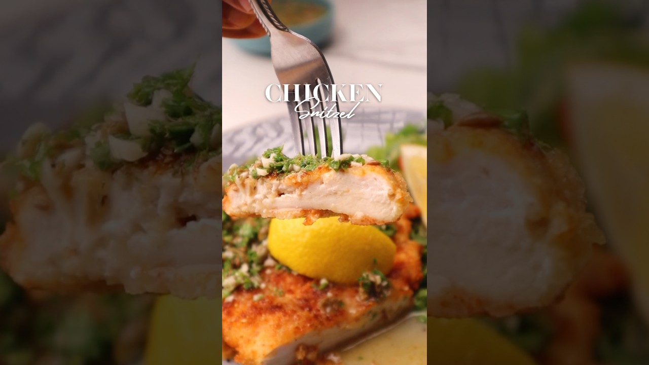 You Must Try This Crispy Chicken Schnitzel Recipe! #easyrecipes #shorts #chicken
