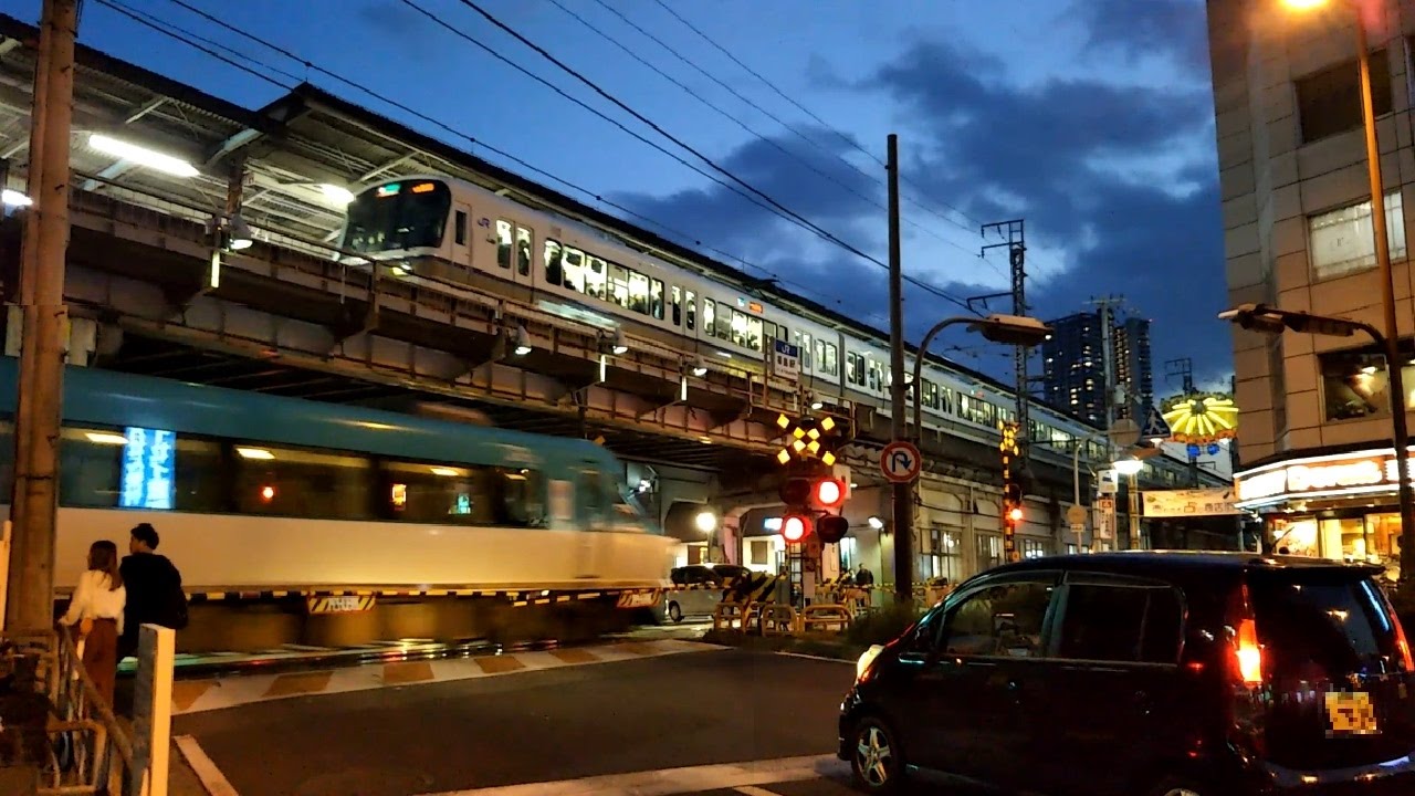 夕刻の大阪・福島駅にて 【大阪環状線・梅田貨物線】　16.11.06