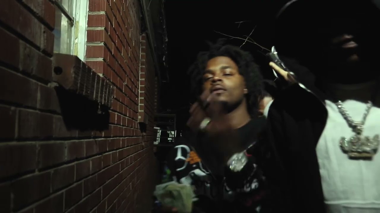 Bino Splatt - Pull it (Official Video )
