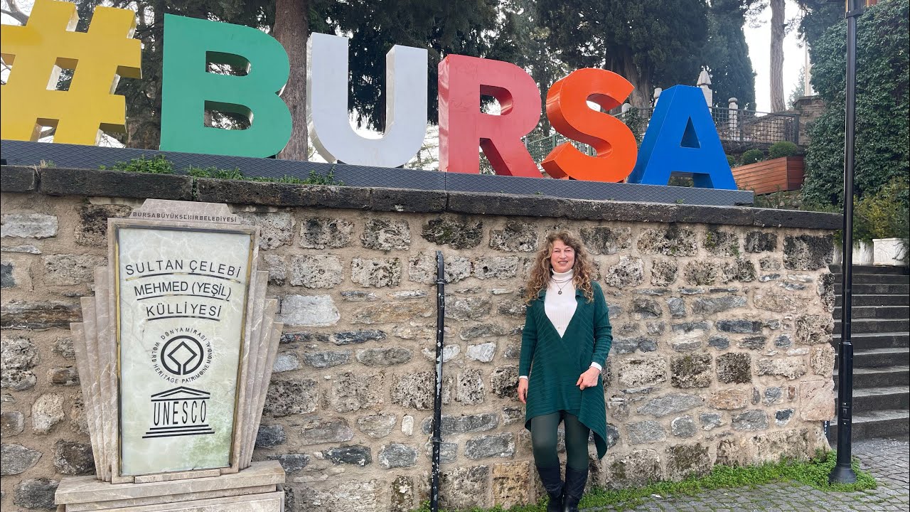 BURSA YEŞİL CAMİ ADINI NEREDEN ALIR?