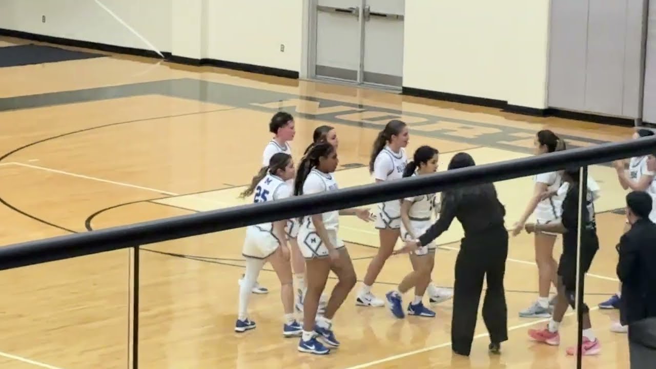 MacArthur ADVANCES OVER Sam Houston - GIRLS BASKETBALL TEXAS HIGH SCHOOL PLAYOFFS