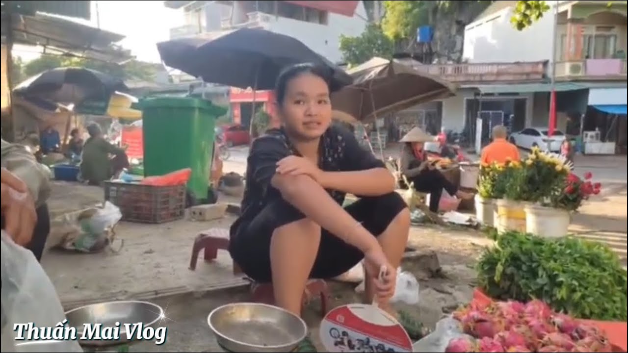 Chợ Bóp Tân Lạc Hoà Bình Viet Nam